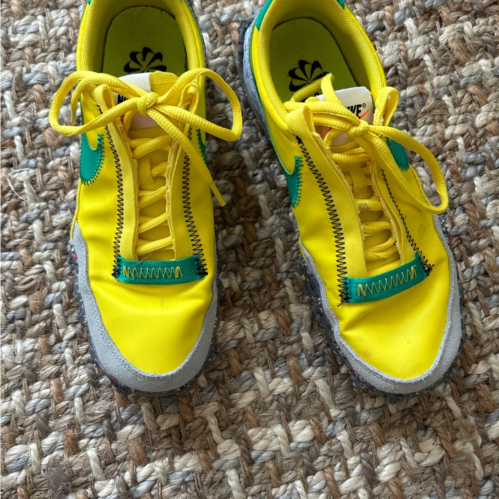 Nike waffle racer